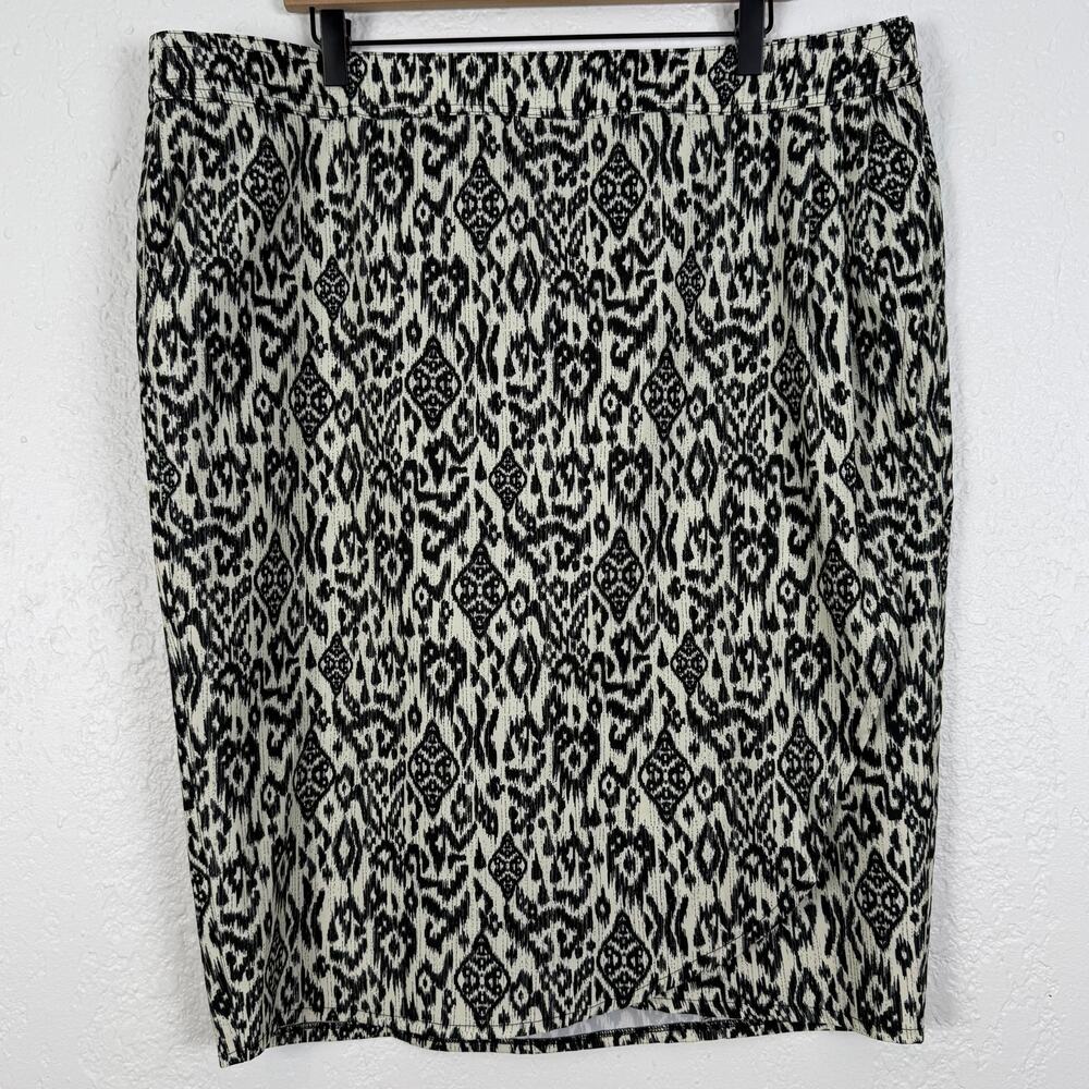 RipSkirt Hawaii Length 3 Pocket Tear Away Skirt Black/ White Ikat Pattern XXL